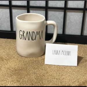 Rae Dunn ‘Grandma’ Mug